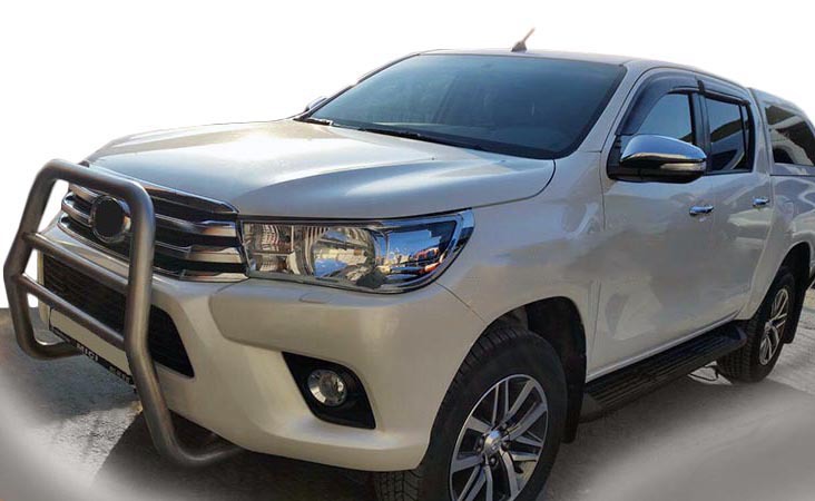 toyota_hilux_2015_front_guard_bull_bar.jpg